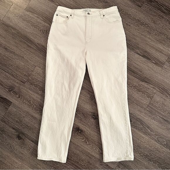 Abercrombie & Fitch Denim - Abercrombie & Fitch Ultra High Rise 90s Straight Jean